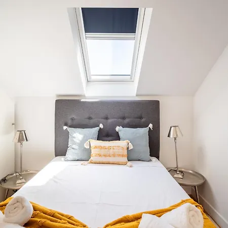 Apartment Akicity Penha Ivory